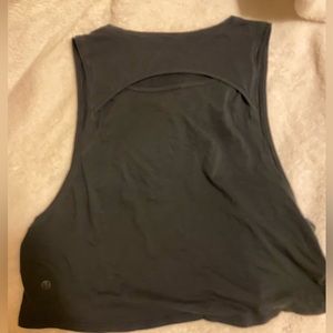 cropped lululemon workout top